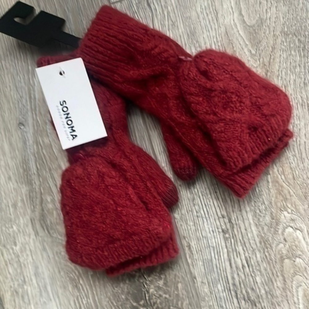 NWT Sonoma gloves burgundy removable fingers